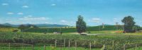 大橋 智 さん　「Yarra Valley 2020」　油彩WF4という横長の珍しいサイズのキャンバスを効果的に扱った風景画になっています。ワインの産地に広がるブドウ畑をとてもよい雰囲気で仕上げています。地平線(視点の高さ)までの距離も心地よく抜けていますし、草木の緑色も透明色、不透明色を上手く使い分けてとても彩り豊かで爽やかな発色です。油彩の風景画はこれまでも数多く制作されましたが、今作品が一番完成度が高く見受けられます。壁に掛けるとそこに、ブドウ畑の見える窓が一つ増えたように感じる良い風景画だと思います。（講評：宮脇）
